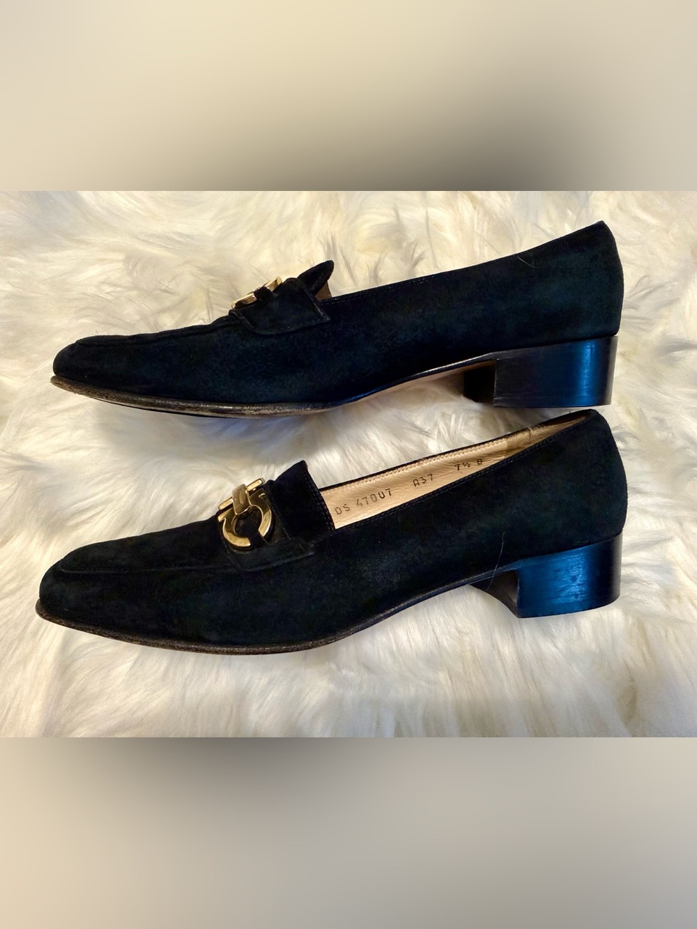Salvatore Ferragamo Black Suede Loafers with Gold Gancini Hardware Size 7.5 - Picture 4 of 6